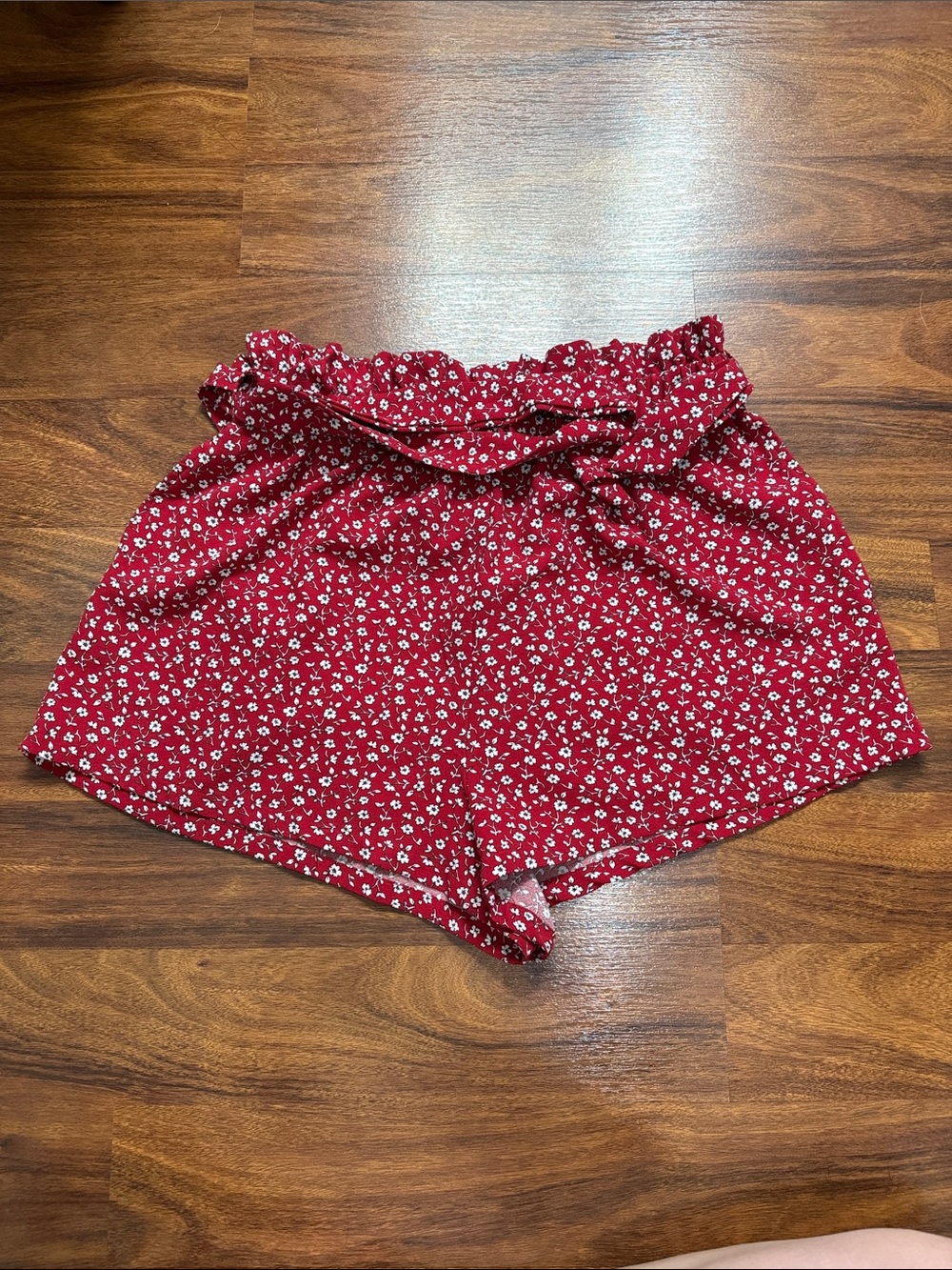 Red Floral Paperbag Waist Women's Shorts